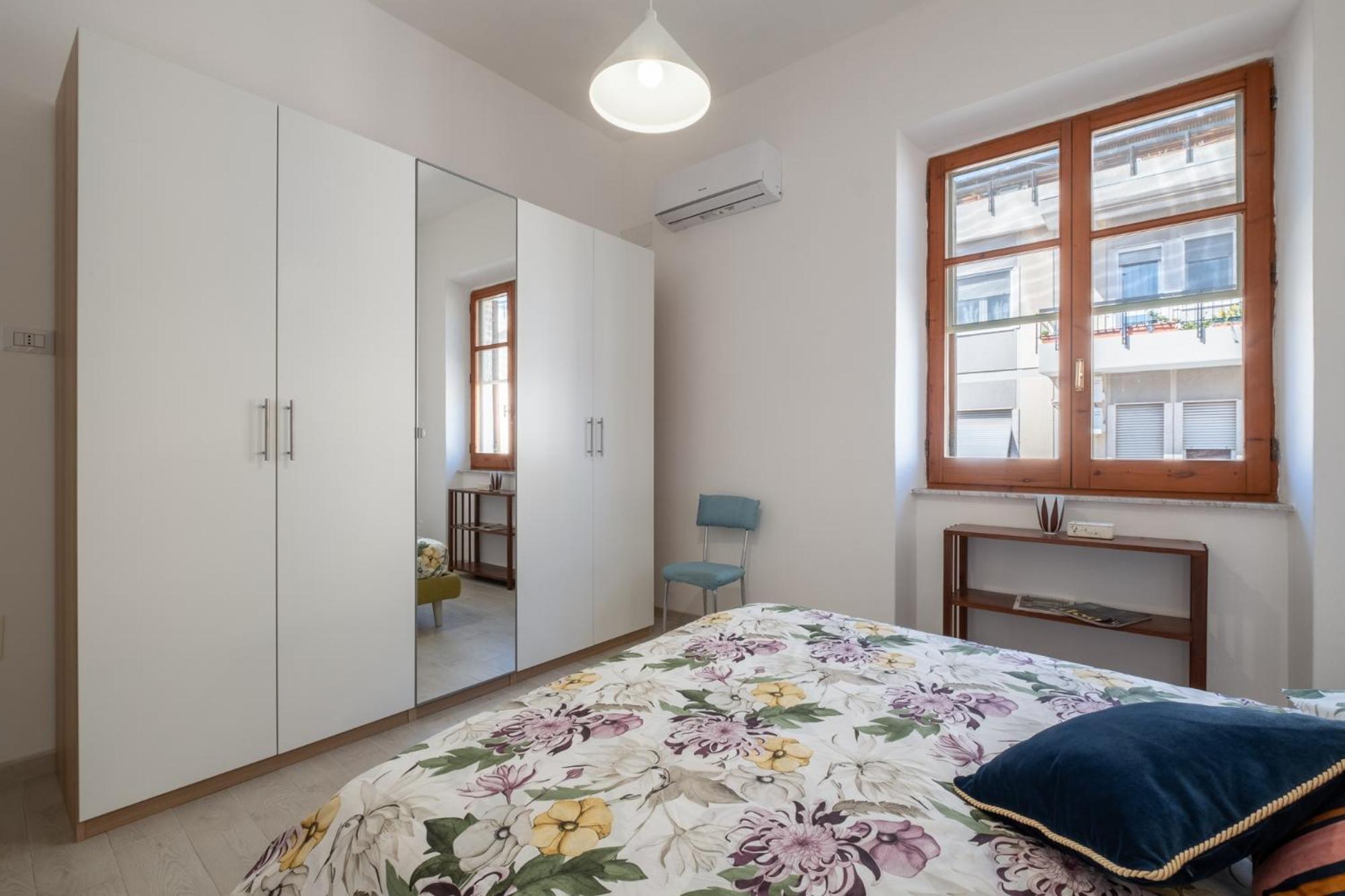 カリアリCasa Ofride -Centro-Poetto 10 Min-Wi-Fi-Netflixアパートメント エクステリア 写真